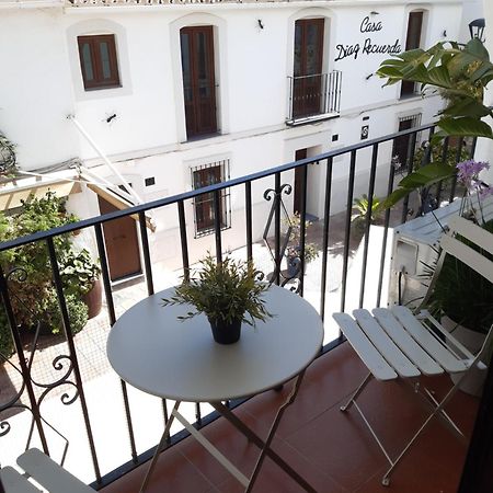Impressive Apartment With 3 Bedrooms Metres From The Beach 에스테포나 외부 사진