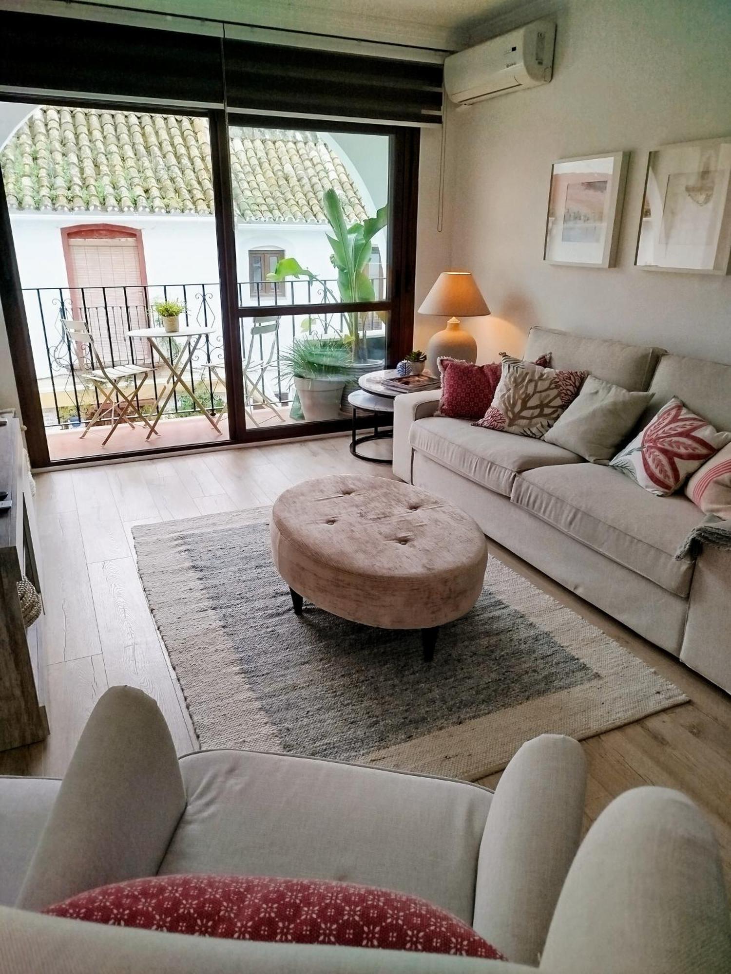 Impressive Apartment With 3 Bedrooms Metres From The Beach 에스테포나 외부 사진